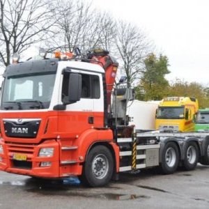 foto 36t MAN roll-off tipper