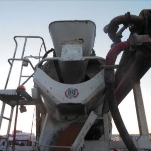 foto pumi 24m/9m3 beton mieszarka+pompa 8x4 MAN +Sermac