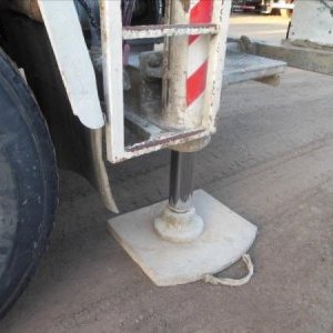 foto pumi 24m/9m3 beton mieszarka+pompa 8x4 MAN +Sermac