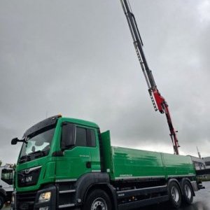 foto 6x4 MAN TGS 26.470 + FASSI 185