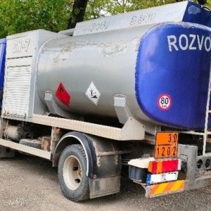 foto 6.7m3 ADR diesel zysterna 2x 3.350 ltr MAN 9.5t spanie